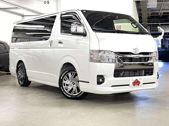 �J�[�`�X�̎ԗ��́A�S�ԂɎԗ���ԕ]�����𖾎����A�C�����̗L���A�ԗ��_���A���A���݁A���h���A�^�C���̍a�A�O���p�[�c�i�p�l���j�����̗L���Ȃǂ�\�L���A�������̂��钆�ÎԔ̔��𑣐i���Ă��܂��B