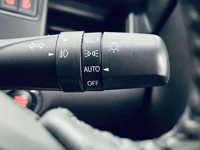 �u�I�[�g���C�g�v�@�Â��Ȃ�Ǝ����Ń��C�g���_�����A���S�^�]���菕���I