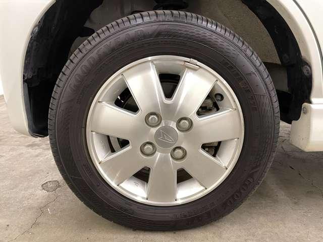 �u�����A���~�z�C�[���v�����P�R�C���`�A���~�z�C�[���I�e���[�J�[�ЊO�z�C�[���̔̔�������܂��B