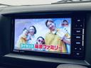 　フルセグ付ストラーダナビ！走行中ＴＶ／ＤＶＤ視聴可！ＢＴ！アラウンドビューモニター！エマージェンシーブレーキ！両側スライドドア！ベッドキット！ＬＥＤヘッドライト！ウィンカーミラー！（10枚目）