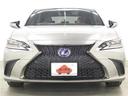ＥＳ３００ｈ　Ｆスポーツ　フルセグ付純正１２．３インチディスプレイ！ＤＶＤ／ＢＤ再生可！パノラミックビューＭ！セーフティシステム＋！ムーンルーフ！Ｐトランク！純正１９インチＡＷ！ベンチレーター付フレアレッドＬ－ＴＥＸシート！（29枚目）