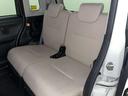 「後席シート」 使用感が少な目で、キレイな状態です♪
