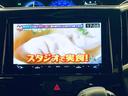 ハイブリッドSV フルセグ付クラリオンSDナビ!走行中TV/DVD視聴可!BT!バックカメラ!デュアルカメラブレーキサポート!両側パワスラ!純正AW!純正エアロパーツ!D席シートヒーター!禁煙車!(9枚目)