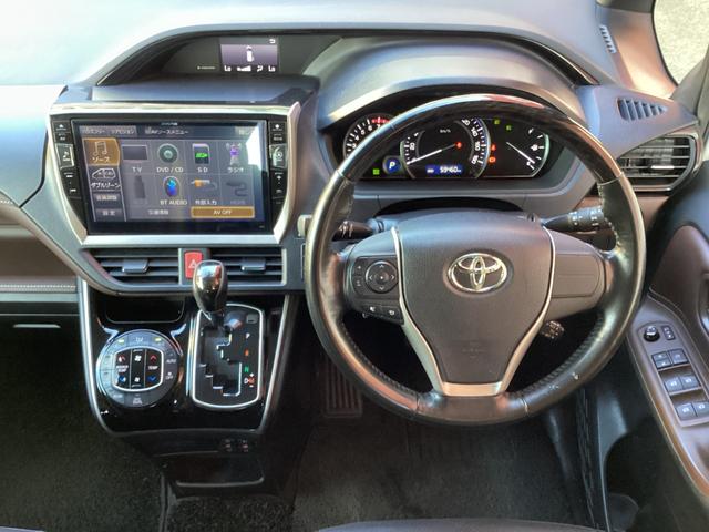 エスクァイア Ｇｉ　／ＴＲＤフルエアロ　ＴＲＤグリル／アルパインＢｉｇＸ１０型ナビＴＶ　Ｂｌｕｅｔｏｏｔｈ／バックカメラ／ＥＴＣ／スマートキー　プッシュスタート／両側パワースライドドア／レザーシート　シートヒーター（12枚目）