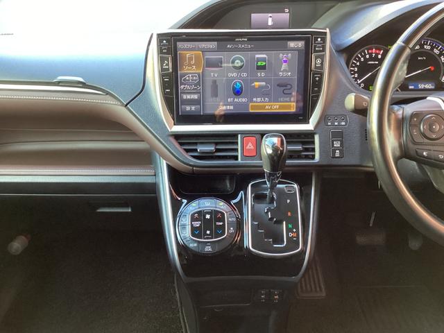 エスクァイア Ｇｉ　／ＴＲＤフルエアロ　ＴＲＤグリル／アルパインＢｉｇＸ１０型ナビＴＶ　Ｂｌｕｅｔｏｏｔｈ／バックカメラ／ＥＴＣ／スマートキー　プッシュスタート／両側パワースライドドア／レザーシート　シートヒーター（14枚目）