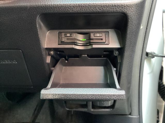 エスクァイア Ｇｉ　／ＴＲＤフルエアロ　ＴＲＤグリル／アルパインＢｉｇＸ１０型ナビＴＶ　Ｂｌｕｅｔｏｏｔｈ／バックカメラ／ＥＴＣ／スマートキー　プッシュスタート／両側パワースライドドア／レザーシート　シートヒーター（20枚目）