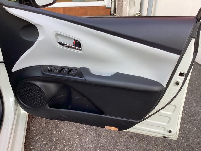 プリウス Ａプレミアム　ツーリングセレクション　／社外８インチナビＴＶ／Ｂカメラ／Ｂｌｕｅｔｏｏｔｈ／白レザーシート／クルコン／ビルトインＥＴＣ／純正アルミ（33枚目）