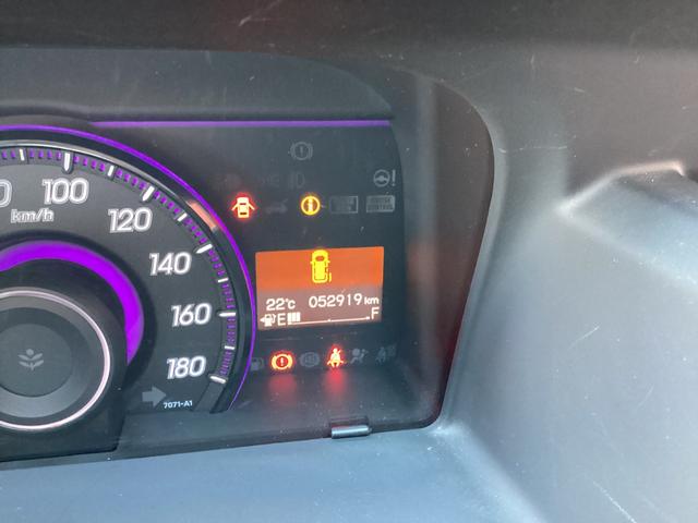 ステップワゴンスパーダ Ｚ　クールスピリット　／純正９インチナビＴＶ／Ｂカメラ／後席フリップダウンモニター／両側パワースライドドア／ビルトインＥＴＣ／キセノンヘッドライト／クルコン／（18枚目）