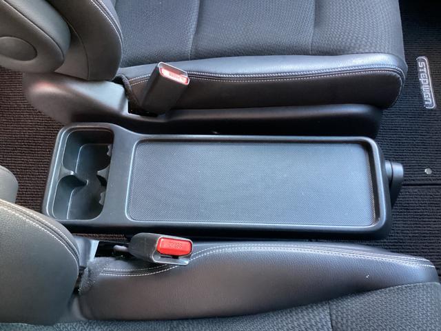 ステップワゴンスパーダ Ｚ　クールスピリット　／純正９インチナビＴＶ／Ｂカメラ／後席フリップダウンモニター／両側パワースライドドア／ビルトインＥＴＣ／キセノンヘッドライト／クルコン／（30枚目）