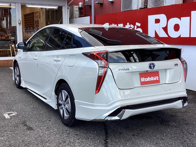 プリウス Ｓセーフティプラス　トヨタセーフティセンス　レーダークルーズコントロール　スマートキー×２　エアロ　ＬＥＤディライト（10枚目）