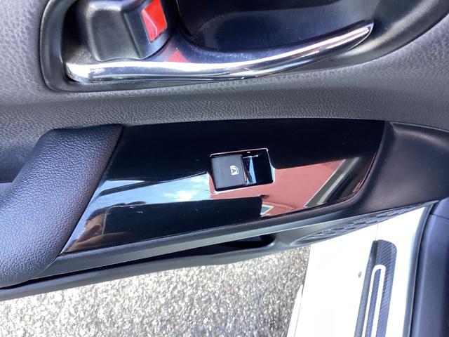 プリウス Ｓセーフティプラス　トヨタセーフティセンス　レーダークルーズコントロール　スマートキー×２　エアロ　ＬＥＤディライト（41枚目）