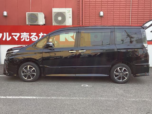 ヴォクシー 　・両側パワースライドドア・トヨタセーフティセンス・バックカメラ・ＥＴＣ・スマートキー＆プッシュスタート・後席天吊りモニター（68枚目）