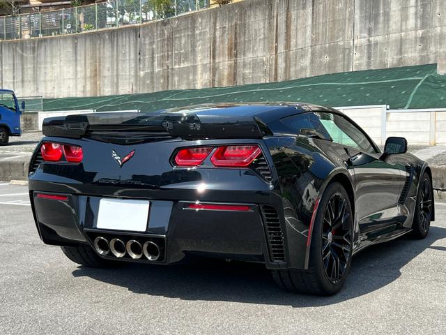 シボレーコルベット Ｚ０６　クーペ　３ＬＺ　正規ディーラー車・カーボンエアロ・純正ナビ・バックカメラ・Ｆカメラ・電動シート・シートヒータ＆ベンチレーター・クルーズコントロール・ＢＯＳＥサウンドシステム・ヘッドアップディスプレイ・レーダー探知機（2枚目）