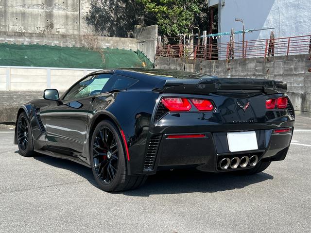 シボレーコルベット Ｚ０６　クーペ　３ＬＺ　正規ディーラー車・カーボンエアロ・純正ナビ・バックカメラ・Ｆカメラ・電動シート・シートヒータ＆ベンチレーター・クルーズコントロール・ＢＯＳＥサウンドシステム・ヘッドアップディスプレイ・レーダー探知機（16枚目）