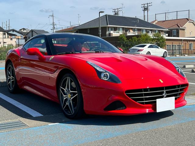 カリフォルニアＴ ベースグレード　Ｆ１　ＤＣＴ・２０インチダイヤモンドカット鍛造ホイール・ＬＥＤカーボンステアリング・純正ナビ・バックカメラ・クリアランスソナー（16枚目）