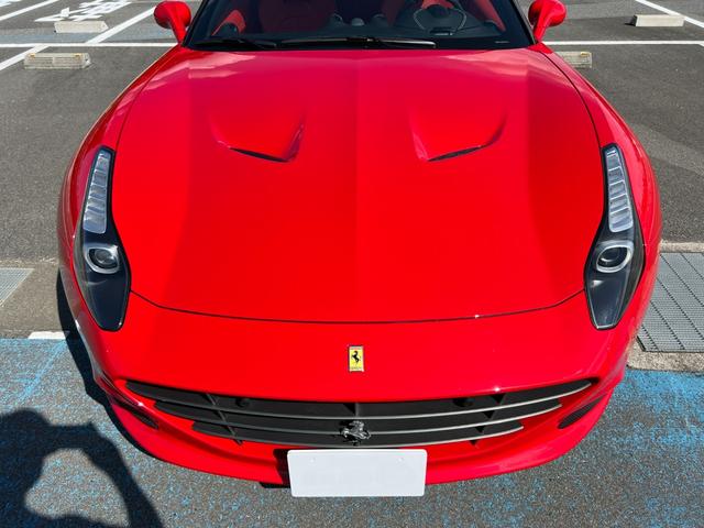 カリフォルニアＴ ベースグレード　Ｆ１　ＤＣＴ・２０インチダイヤモンドカット鍛造ホイール・ＬＥＤカーボンステアリング・純正ナビ・バックカメラ・クリアランスソナー（33枚目）