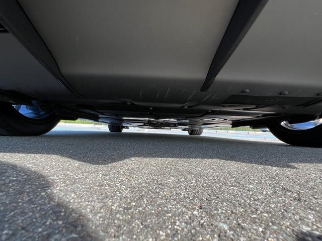 カリフォルニアＴ ベースグレード　Ｆ１　ＤＣＴ・２０インチダイヤモンドカット鍛造ホイール・ＬＥＤカーボンステアリング・純正ナビ・バックカメラ・クリアランスソナー（40枚目）
