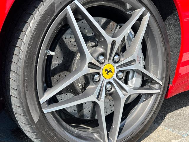 カリフォルニアＴ ベースグレード　Ｆ１　ＤＣＴ・２０インチダイヤモンドカット鍛造ホイール・ＬＥＤカーボンステアリング・純正ナビ・バックカメラ・クリアランスソナー（47枚目）