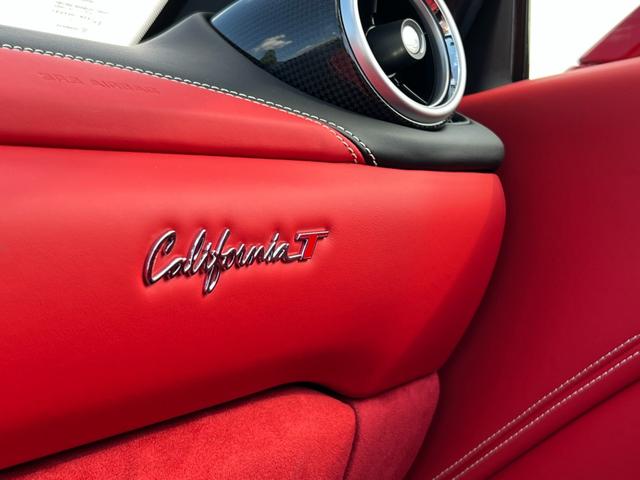 カリフォルニアＴ ベースグレード　Ｆ１　ＤＣＴ・２０インチダイヤモンドカット鍛造ホイール・ＬＥＤカーボンステアリング・純正ナビ・バックカメラ・クリアランスソナー（53枚目）