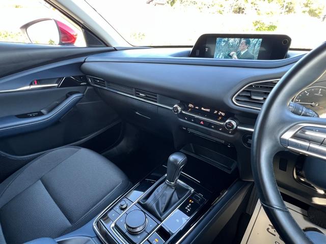 ＣＸ－３０ ＸＤ　プロアクティブ　ツーリングセレクション　３６０°セーフティパッケージ・ボーズサウンドシステム・全周囲カメラ・シートヒーター・ハンドルヒーター・スマートブレーキサポート・レーダークルーズ・パワーバックドア・衝突被害軽減システム・レーンアシスト（6枚目）