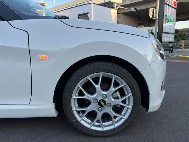 コペン 20thアニバーサリーエディション 限定1000台・20th Anniversary専用装備・SDナビ・バックカメラ・カロ製スピーカー・マフラー・MOMOステアリング・シートヒーター・BBS製アルミホイール・ETC・電動開閉ルーフ(35枚目)