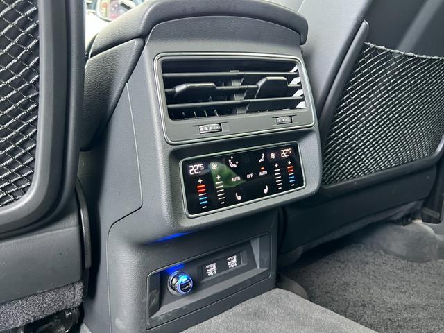 Ｑ８ ５５ＴＦＳＩクワトロ　コンフォートアシスタンスＰＫＧ・パノラマサンルーフ・Ｂａｎｇ＆Ｏｌｕｆｓｅｎサウンド・バーチャルコックピット　・ＭＭＩナビ・全方位カメラ・シートベンチレーション・ドラレコ・ＥＴＣ２．０・マトリクス（32枚目）