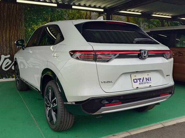 ヴェゼル ｅ：ＨＥＶ　Ｚ　バックカメラ・電動パーキング・シートヒーター・コーナーセンサー・ＬＥＤヘッドライト　アルミホイール　オートライト　スマートキー（18枚目）