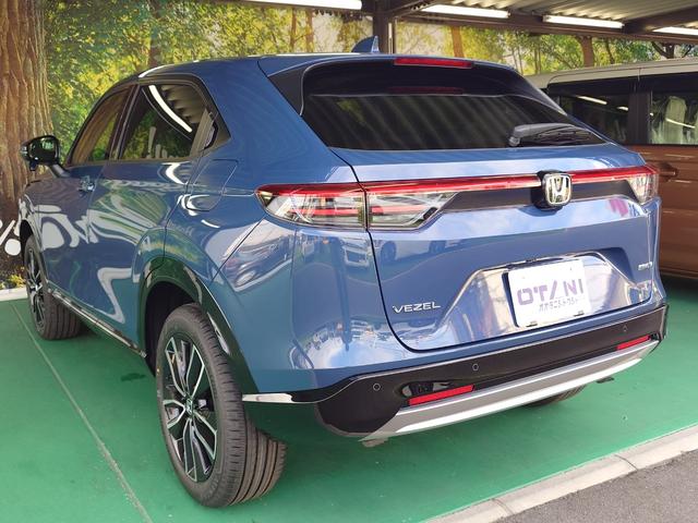 ヴェゼル ｅ：ＨＥＶ　Ｚ　バックカメラ・電動パーキング・シートヒーター・コーナーセンサー・ＬＥＤヘッドライト　アルミホイール　オートライト　電動格納ミラー　スマートキー（17枚目）