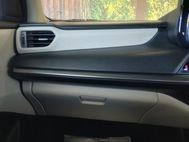 スイフト ハイブリッドMZ 純正9インチナビ・ETC・電動パーキング・シートヒーター 全方位カメラ Bluetooth接続 アルミホイール オートライト コーナーセンサー(42枚目)