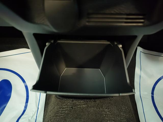 デイズ X CDステレオ・バックカメラ・コーナーセンサー・ふらつき警報・キーフリー アルミホイール AM/FMラジオ オートライト 横滑り防止装置 衝突被害軽減システム(32枚目)