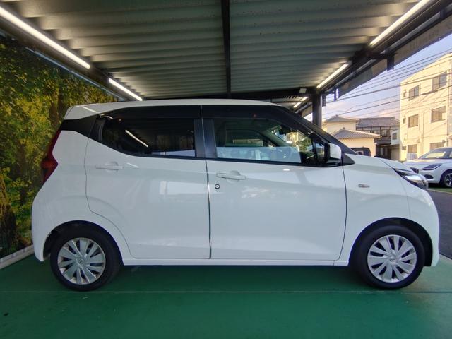 デイズ Ｂ　ＣＤステレオ・コーナーセンサー・ふらつき警報・キーレス・マニュアルエアコン　横滑り防止装置　衝突被害軽減システム　電動格納ミラー（12枚目）