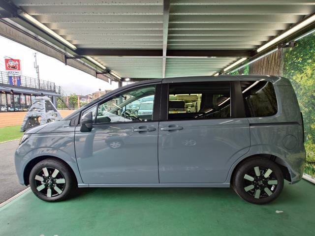 フリード エアー　ＥＸ　バックカメラ・電動スライドドア・電動パーキング・クルーズコントロール・シートヒーター　アルミホイール　オートライト　電動リアゲート（13枚目）