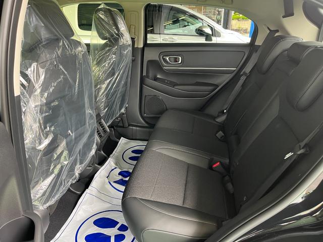 ヴェゼル ｅ：ＨＥＶ　Ｚ　バックカメラ・電動パーキング・クルーズコントロール・シートヒーターＵＳＢ電源　アルミホイール　衝突被害軽減システム　横滑り防止装置（23枚目）