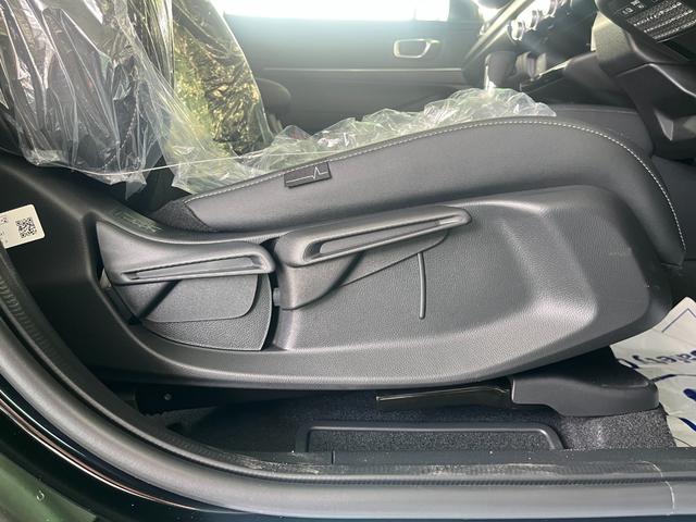 ヴェゼル ｅ：ＨＥＶ　Ｚ　バックカメラ・電動パーキング・クルーズコントロール・シートヒーターＵＳＢ電源　アルミホイール　衝突被害軽減システム　横滑り防止装置（44枚目）