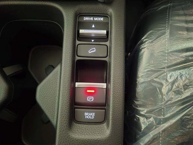 ヴェゼル ｅ：ＨＥＶ　Ｚ　バックカメラ・電動パーキング・シートヒーター・コーナーセンサー・ＬＥＤヘッドライト　アルミホイール　オートライト　横滑り防止装置（38枚目）