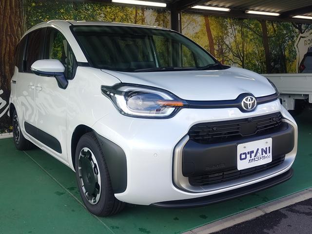 シエンタ ハイブリッドＺ　天井サーキュレーター・全方位カメラ・両側電動スライドドア・クルーズコントロール・コーナーセンサー・ＵＳＢ電源・ふらつき警報・ＬＥＤヘッドライト（7枚目）