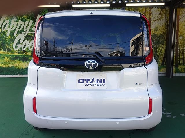 シエンタ ハイブリッドＺ　天井サーキュレーター・全方位カメラ・両側電動スライドドア・クルーズコントロール・コーナーセンサー・ＵＳＢ電源・ふらつき警報・ＬＥＤヘッドライト（15枚目）