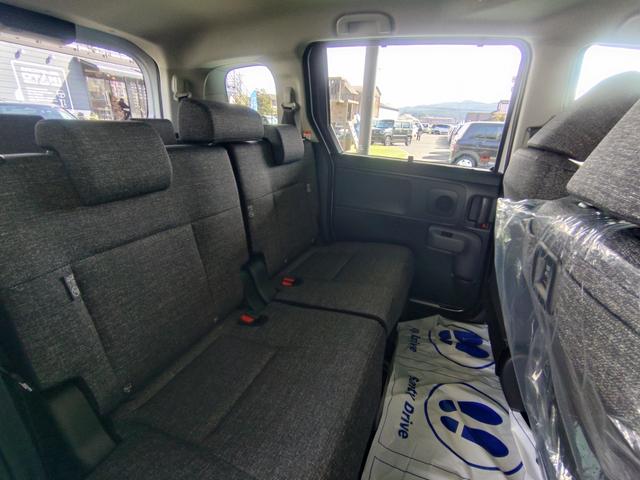 シエンタ ハイブリッドＺ　天井サーキュレーター・全方位カメラ・両側電動スライドドア・クルーズコントロール・コーナーセンサー・ＵＳＢ電源・ふらつき警報・ＬＥＤヘッドライト（25枚目）