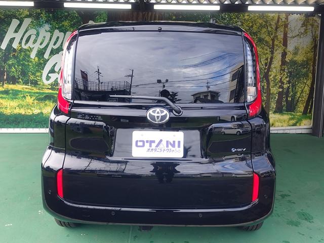 シエンタ ハイブリッドＺ　天井サーキュレーター・全方位カメラ・両側電動スライドドア・クルーズコントロール・コーナーセンサー・ＵＳＢ電源・ふらつき警報・ＬＥＤヘッドライト（15枚目）