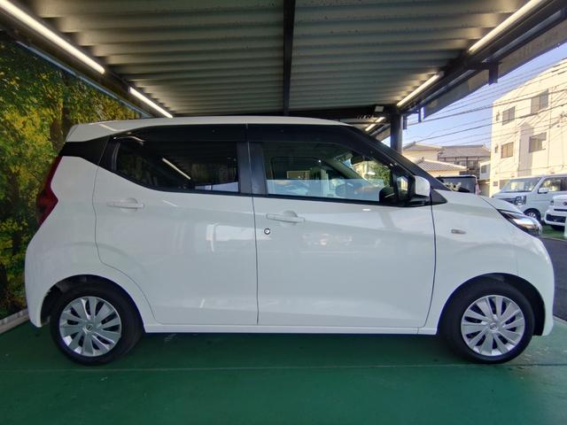 デイズ Ｂ　令和２年式　ＣＤステレオ・コーナーセンサー・ふらつき警報・マニュアルエアコン・キーレス　横滑り防止装置　衝突被害軽減システム（12枚目）