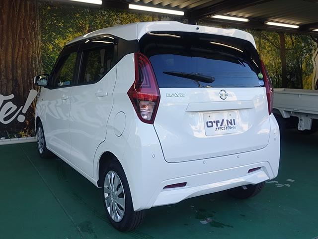 デイズ Ｂ　令和２年式　ＣＤステレオ・コーナーセンサー・ふらつき警報・マニュアルエアコン・キーレス　横滑り防止装置　衝突被害軽減システム（16枚目）