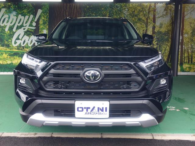 ＲＡＶ４ ハイブリッドアドベンチャー　４ＷＤ　ハンズフリーパワーバック・デジタルインナーミラー・電動パーキング・クルーズコントロール　パワーシート　シートヒーター　衝突被害軽減システム（6枚目）