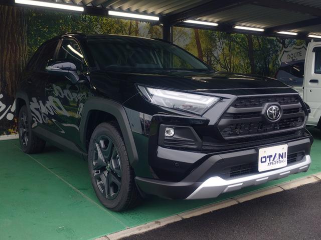 ＲＡＶ４ ハイブリッドアドベンチャー　４ＷＤ　ハンズフリーパワーバック・デジタルインナーミラー・電動パーキング・クルーズコントロール　パワーシート　シートヒーター　衝突被害軽減システム（7枚目）