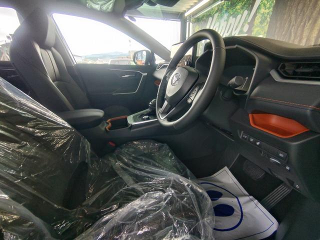 ＲＡＶ４ ハイブリッドアドベンチャー　４ＷＤ　ハンズフリーパワーバック・デジタルインナーミラー・電動パーキング・クルーズコントロール　パワーシート　シートヒーター　衝突被害軽減システム（24枚目）