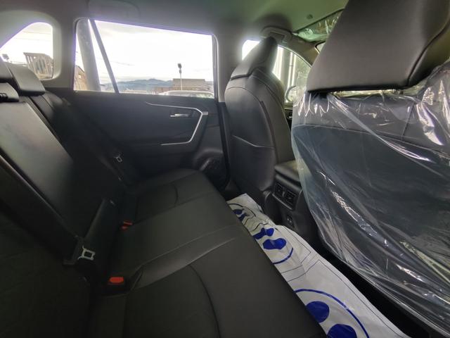 ＲＡＶ４ ハイブリッドアドベンチャー　４ＷＤ　ハンズフリーパワーバック・デジタルインナーミラー・電動パーキング・クルーズコントロール　パワーシート　シートヒーター　衝突被害軽減システム（26枚目）
