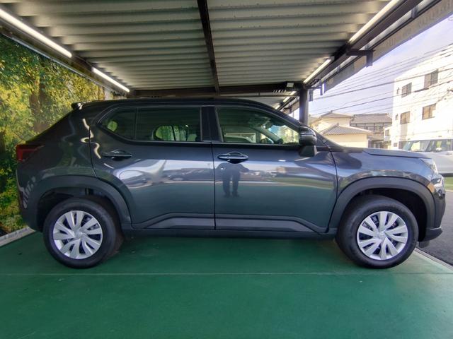 ＷＲ－Ｖ Ｘ　バックカメラ・クルーズコントロール・・コーナーセンサー・ふらつき警報・スマートキー　衝突被害軽減システム　電動格納ミラー　アルミホイール（12枚目）