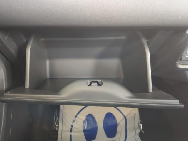 ＷＲ－Ｖ Ｘ　バックカメラ・クルーズコントロール・・コーナーセンサー・ふらつき警報・スマートキー　衝突被害軽減システム　電動格納ミラー　アルミホイール（42枚目）