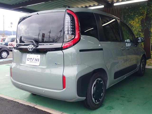 シエンタ ハイブリッドＺ　天井サーキュレーター・全方位カメラ・両側電動スライドドア・クルーズコントロール・コーナーセンサー・ＵＳＢ電源・ふらつき警報・ＬＥＤヘッドライト　スマートキー（14枚目）