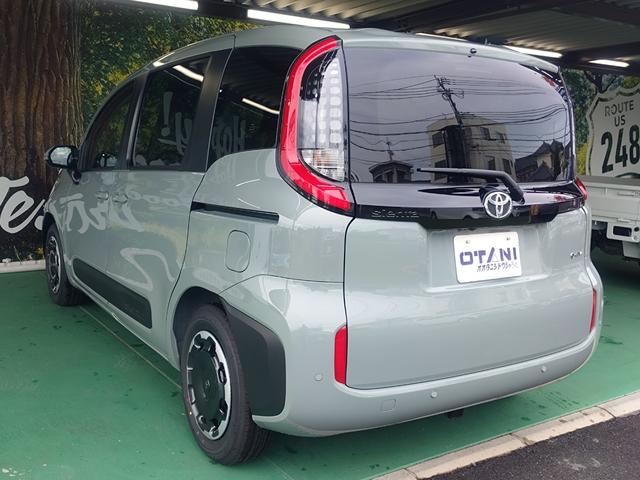 シエンタ ハイブリッドＺ　天井サーキュレーター・全方位カメラ・両側電動スライドドア・クルーズコントロール・コーナーセンサー・ＵＳＢ電源・ふらつき警報・ＬＥＤヘッドライト　スマートキー（16枚目）