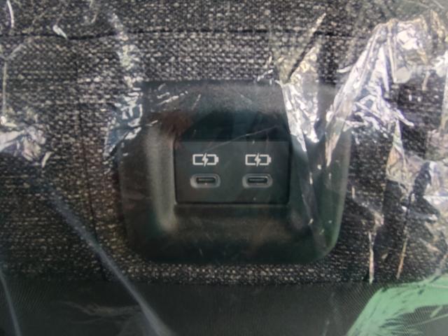 シエンタ ハイブリッドＺ　天井サーキュレーター・全方位カメラ・両側電動スライドドア・クルーズコントロール・コーナーセンサー・ＵＳＢ電源・ふらつき警報・ＬＥＤヘッドライト　スマートキー（22枚目）